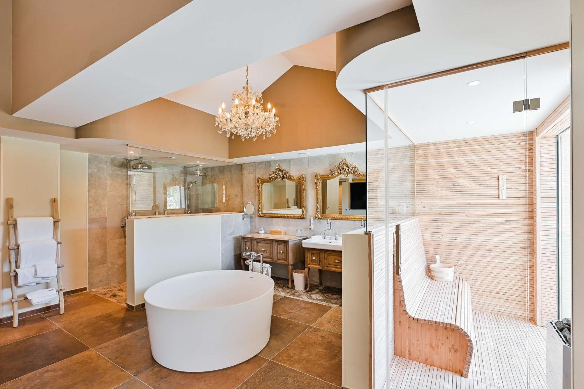 Hotel Le Hameau Des Pesquiers Ecolodge&spa, Curio Collection By Hilton Hyères