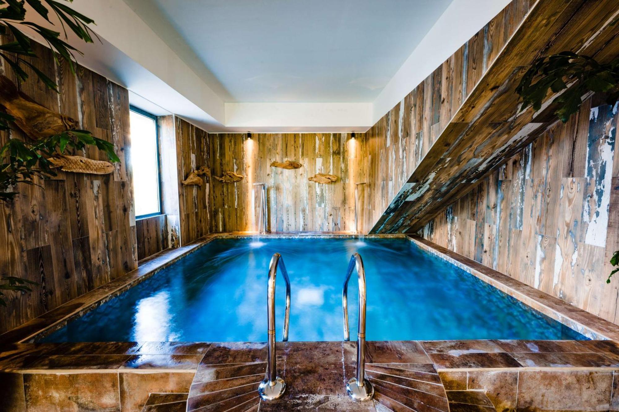 Le Hameau Des Pesquiers Ecolodge&spa, Curio Collection By Hilton Hyères