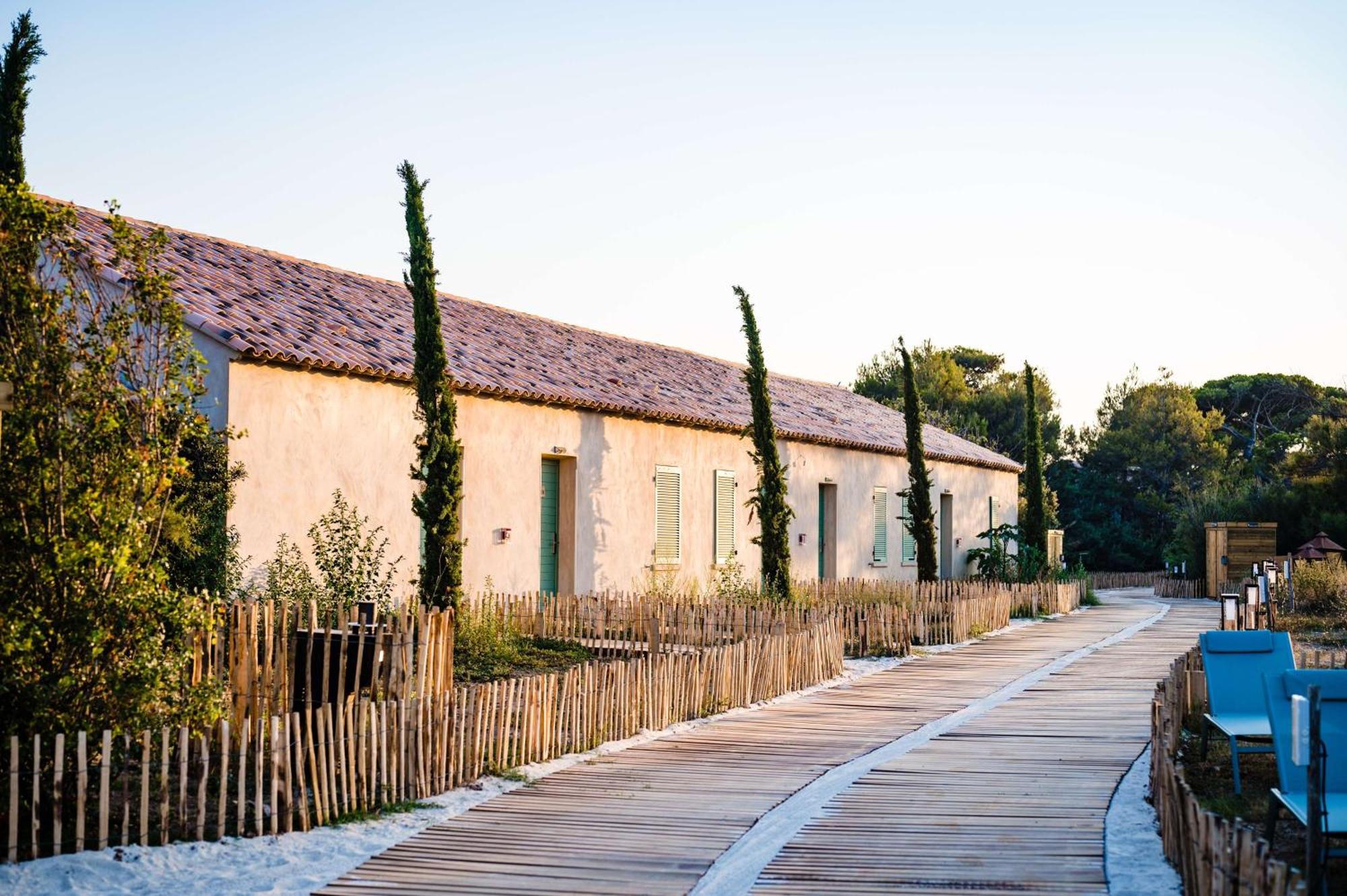 Le Hameau Des Pesquiers Ecolodge&spa, Curio Collection By Hilton