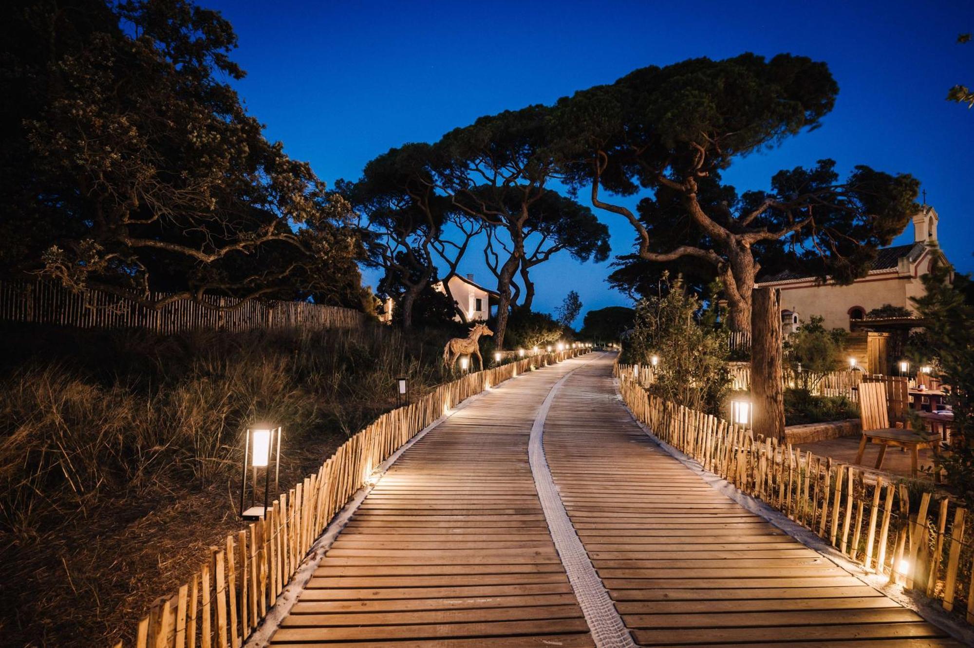 Le Hameau Des Pesquiers Ecolodge&spa, Curio Collection By Hilton 5*